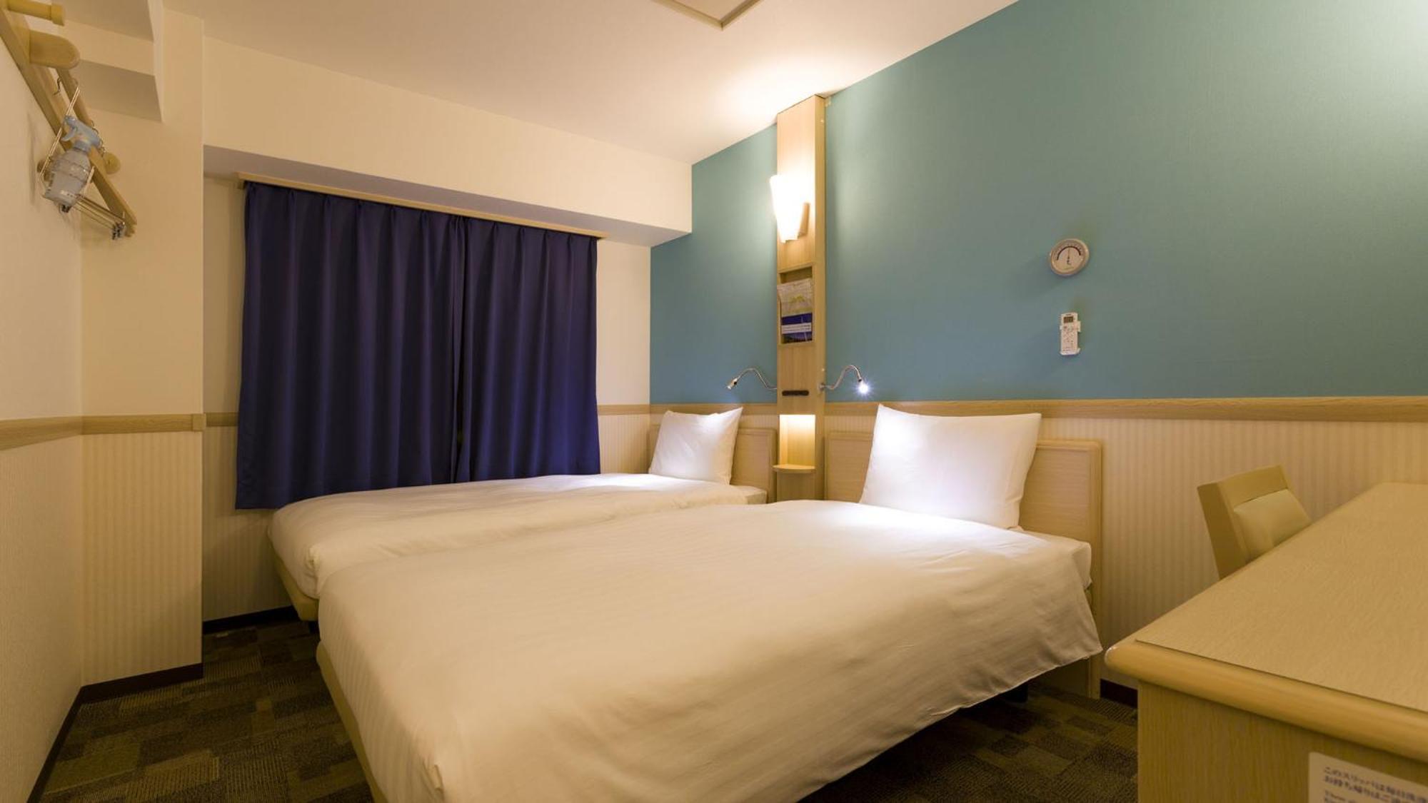 Toyoko Inn Shin-Aomori-Eki Higashi-Guchi Pokoj fotografie