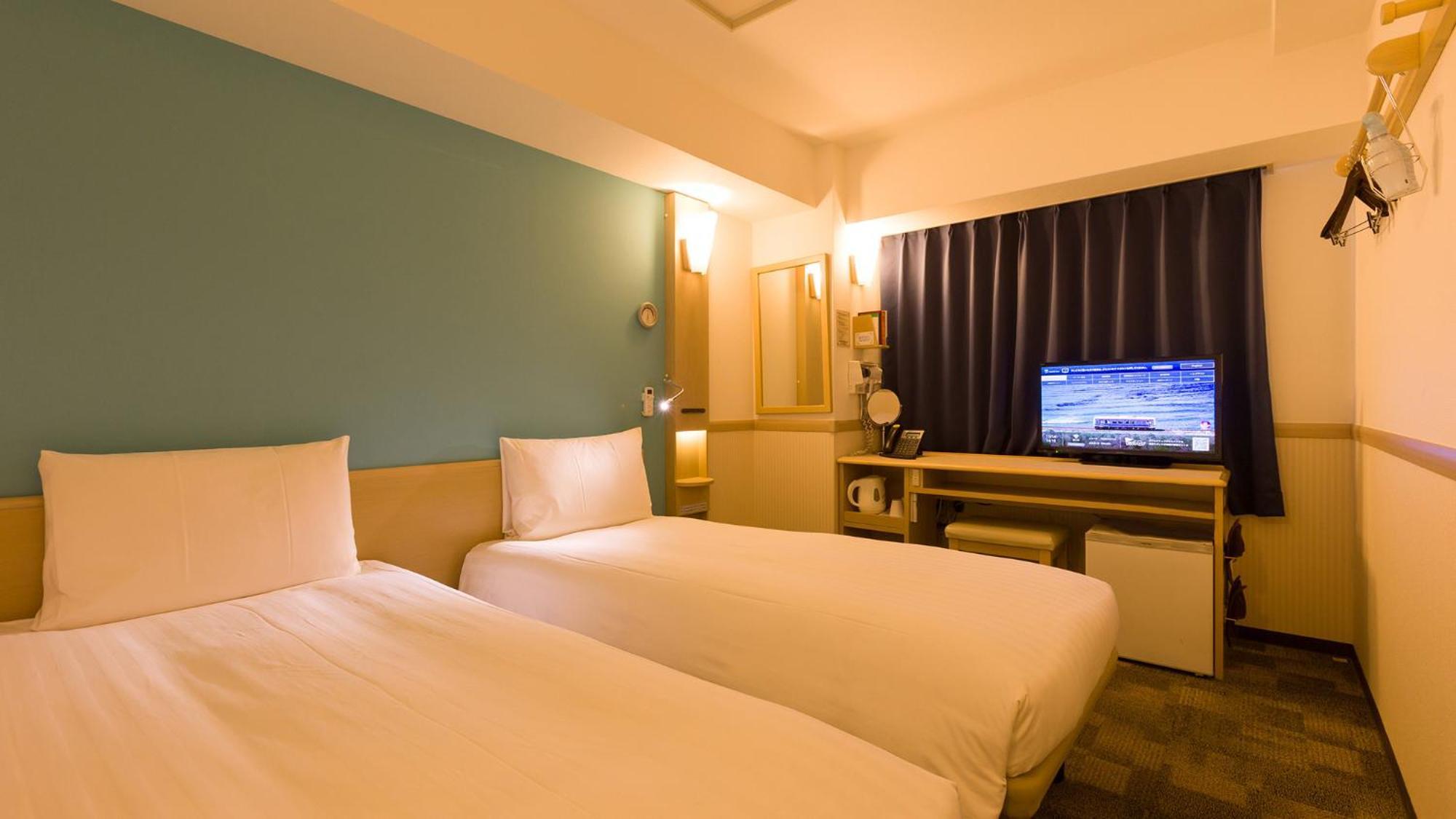 Toyoko Inn Shin-Aomori-Eki Higashi-Guchi Pokoj fotografie