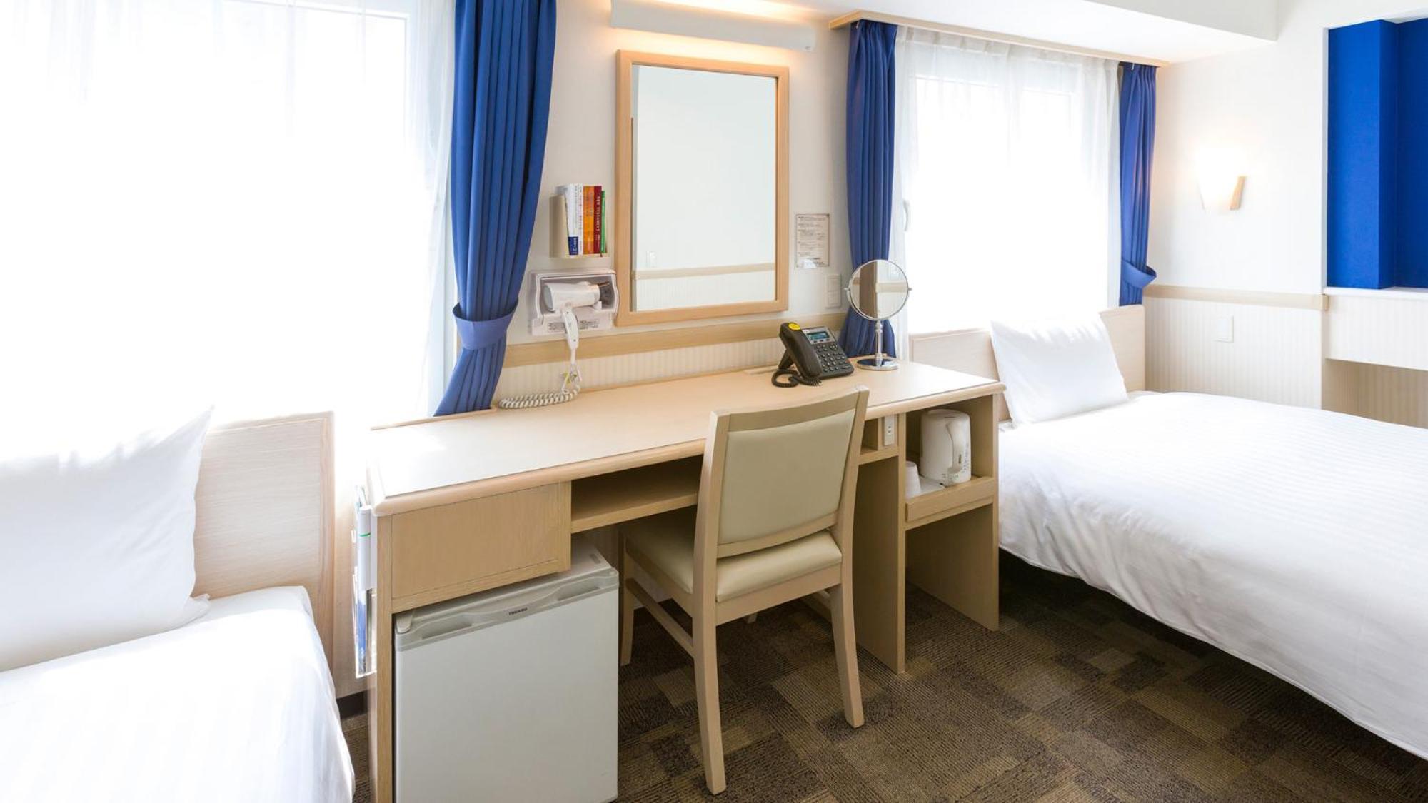 Toyoko Inn Shin-Aomori-Eki Higashi-Guchi Pokoj fotografie
